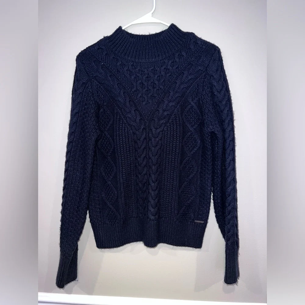 Abercrombie & Fitch dark blue cable knit mock neck sweater. Size small - Picture 1 of 3